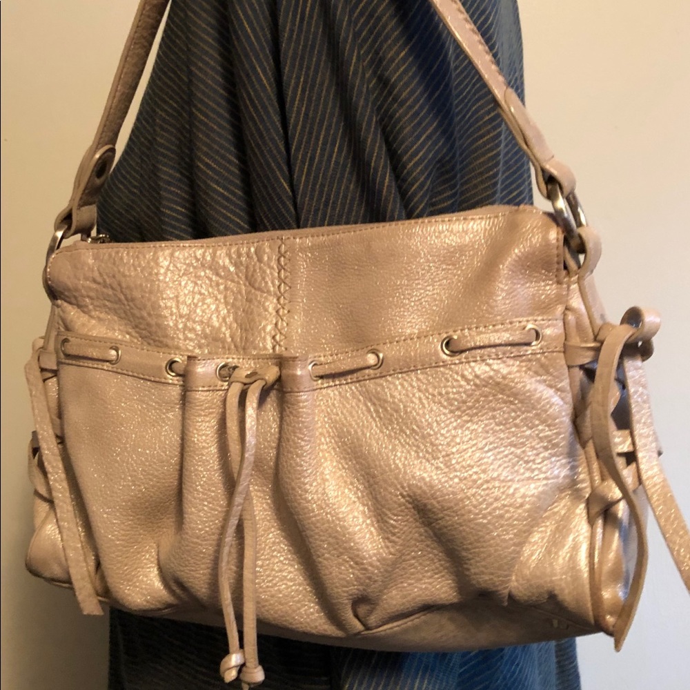 •GORGEOUS• Junior Drake Handbag • Metallic Leather